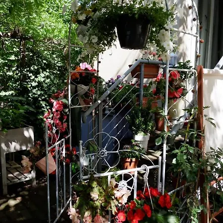 Appartement Elbe Garden Paradise