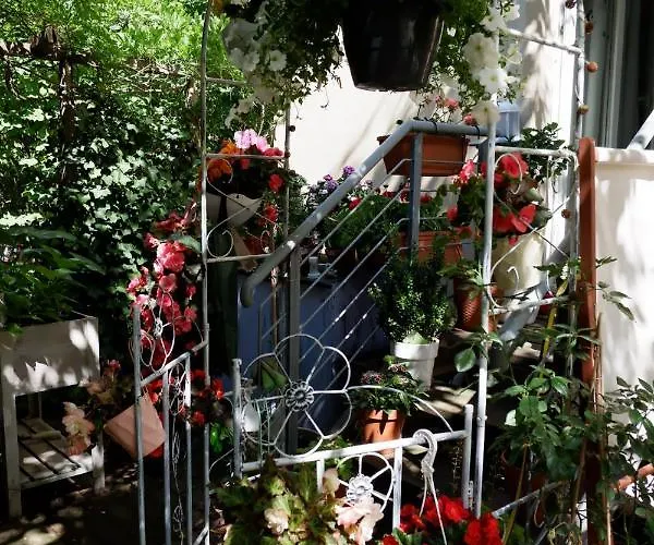 Apartment Elbe Garden Paradise